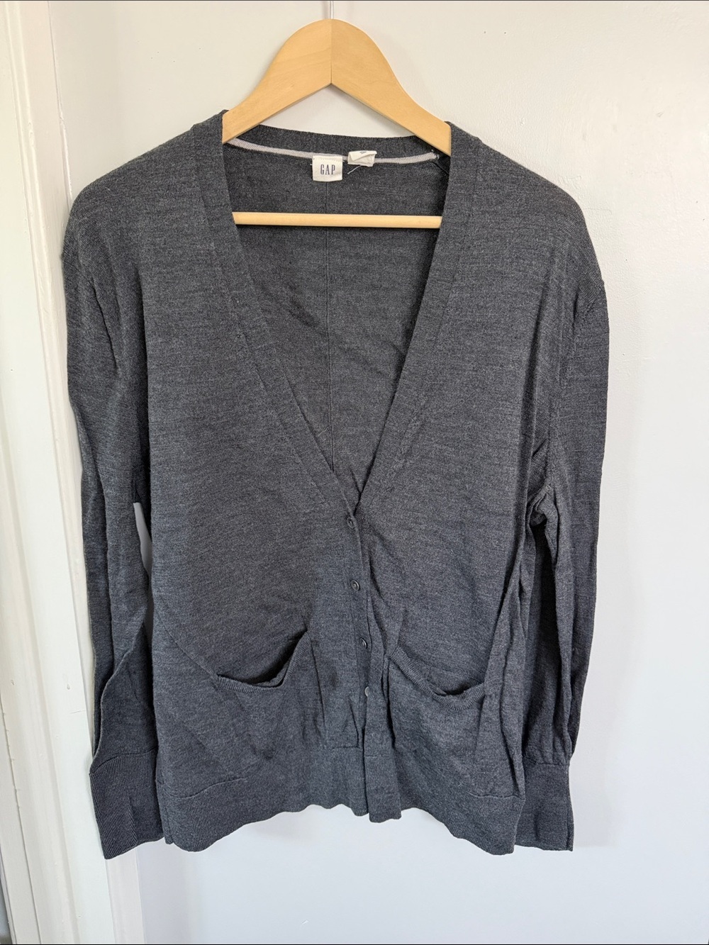 GAP Women’s  Grey Button-down fine Merino wool Cardigan size XXL